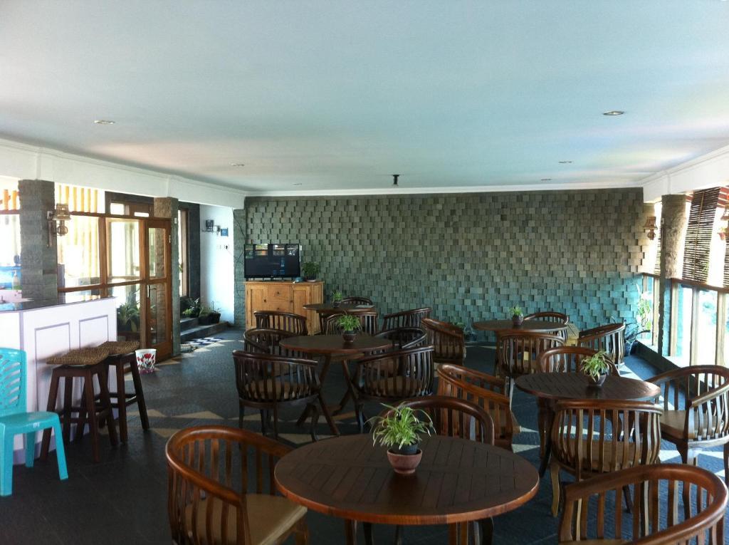 Hotel Adinda Parangtritis Luaran gambar
